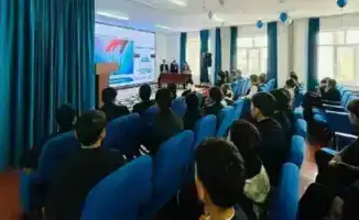 В Алматы прошла встреча, чтобы разогнать тени экстремизма и терроризма среди горожан и школьников