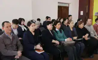 Аким Жамбылской области обсуждает с преподавателями университета значимость новой Конституции для развития образования и науки