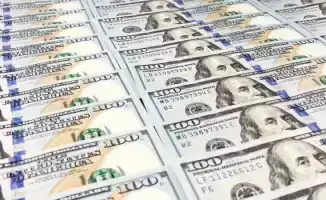 Доллар продолжает падение: курс на торгах в Казахстане 10 февраля обновил антирекорд