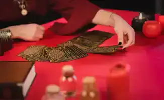 Гадалки под прицелом: налоги и лицензии в Казахстане?