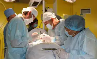 В Алматы успешно проведена операция по тотальной замене тазобедренного сустава у несовершеннолетней пациентки