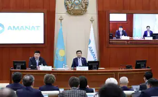 Фракция Amanat в Мажилисе одобрила проект новой Конституции, что может привести к значительным изменениям в политической системе страны