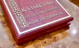 Известный писатель и журналист Леонид Млечин высказал мнение о реформах в Казахстане, отметив, что страна выгодно смотрится на политической карте мира. Он поделился своими взглядами на то, к каким последствиям могут привести текущие изменения в политическ