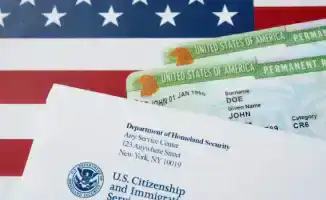 Посол США в Казахстане Джули Стаффт прокомментировала приостановку лотереи грин-карт, отметив, что это не полная отмена программы. Дипломат сделала заявление на брифинге в посольстве, отвечая на вопросы журналистов.