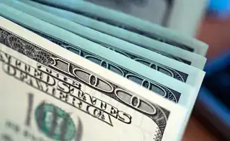 Курс доллара в Казахстане опустился ниже 500 тенге