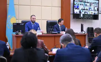 В столице состоялось расширенное заседание актива партии Respublica, на котором было принято решение поддержать проект новой Конституции. В мероприятии приняли участие члены политсовета, депутаты парламента и маслихатов. Обсуждение прошло в конструктивной