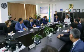 Круглый стол QazaqGaz Aimaq: Обсуждение проекта новой Конституции с депутатами Amanat и Respublica