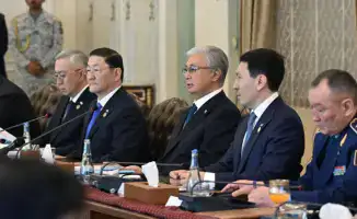 Токаев и Шахбаз Шариф: Сотрудничество Казахстана и Пакистана в расширенном формате