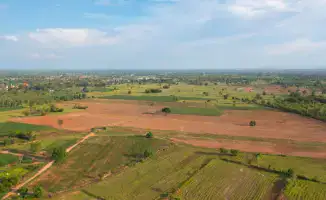 Опровержение фейка о продаже земли иностранцам: стабильность земельных отношений в Казахстане под угрозой