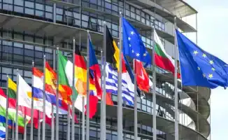 Европарламент требует увеличить военную помощь Украине