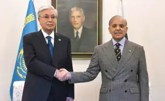 Токаев и премьер Пакистана обсудили сотрудничество в торговле и энергетике: новые возможности для социального развития