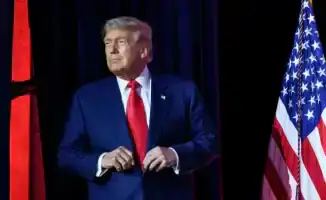 Президент США Дональд Трамп пообещал рассекретить правительственные документы, связанные с инопланетной и внеземной жизнью, что вызвало широкий интерес и обсуждение среди общественности и экспертов в области астрономии и уфологии.