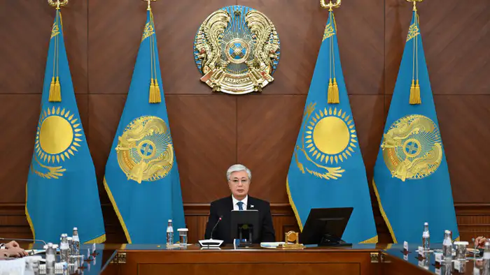 Токаев проводит расширенное заседание правительства: ключевые вопросы для международного сотрудничества