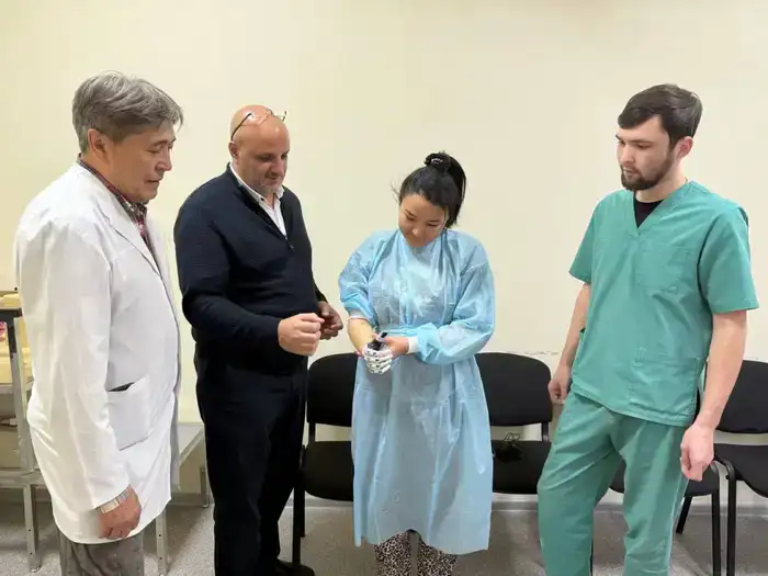 В ННЦРССЗ обсудили внедрение передовых технологий в систему протезно-ортопедической помощи (2)