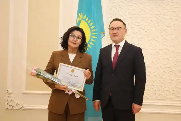 В Мангистау прошло торжественное мероприятие, приуроченное к Международному женскому дню (4)