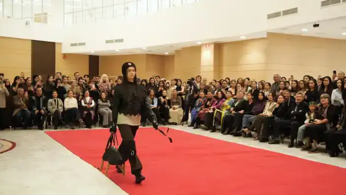 Казахская мода: традиции в современном свете на подиуме Астаны