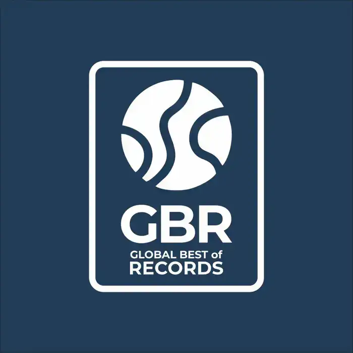 Более 5000 домбристов из ВКО установили мировой рекорд, исполнив песню «Акбулак» (8)