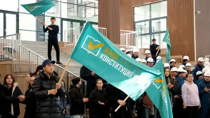 Представители строительной отрасли столицы выразили поддержку проекту новой Конституции (7)