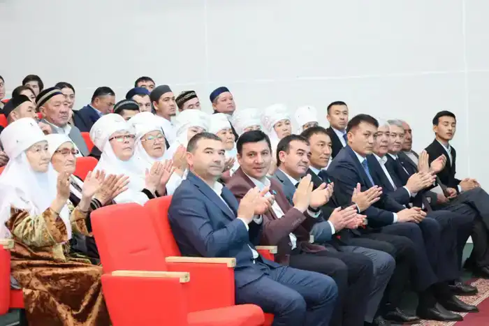 ТУРКЕСТАН: В САУРАНСКОМ РАЙОНЕ РАЗЪЯСНИЛИ ЗНАЧИМОСТЬ КОНСТИТУЦИОННЫХ РЕФОРМ (2)