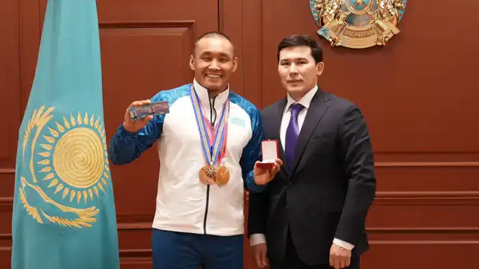 Звание «Заслуженного мастера спорта Республики Казахстан» получил Ербол Хамитов (5)