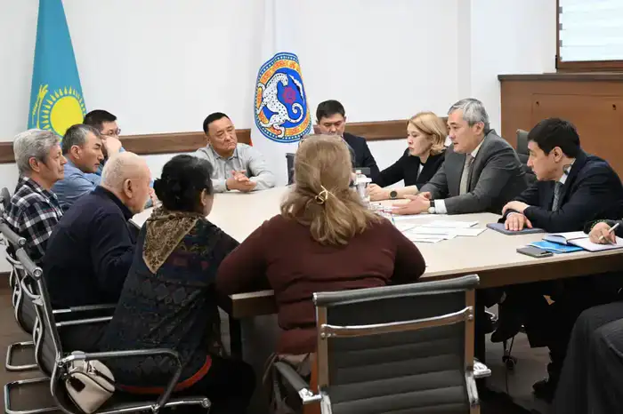 Заместитель акима Алматы объяснил отказ перевести микрорайон Абай под ИЖС