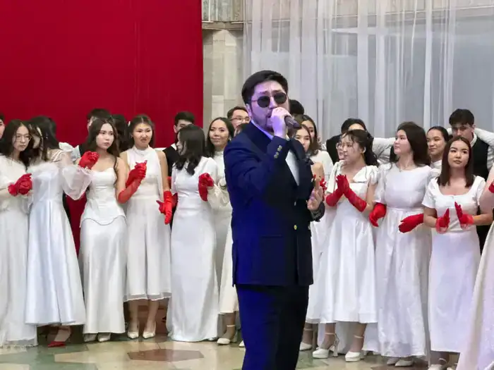 Торжественный бал «Симфония весны» прошел в Астане