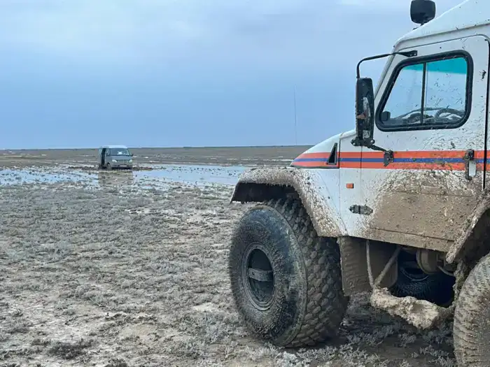 За прошедшие трое суток из снежных заносов спасено и эвакуировано 78 человек (6)