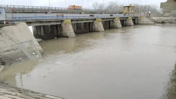 Подготовка оросительной системы в Западно-Казахстанской области минимизирует риски весенних паводков для 87 населенных пунктов