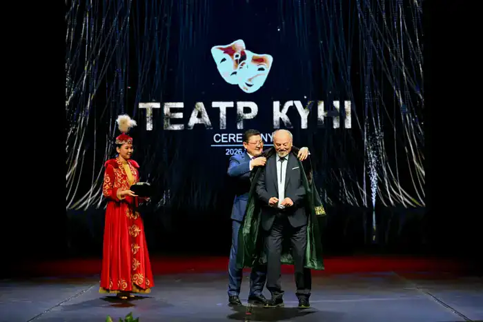 В области Абай чествовали актеров в честь Международного дня театра (6)