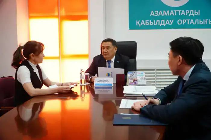 Аким Акмолинской области Марат Ахметжанов провел прием граждан (5)