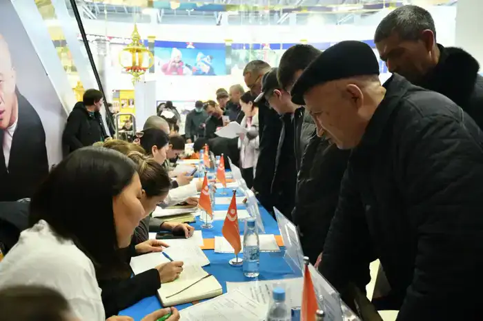 Ярмарка вакансий в регионе более 20 предприятий и малого бизнеса