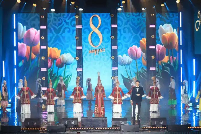 В честь Международного женского дня – 8 Марта в Өнер орталығы прошел праздничный концерт (2)