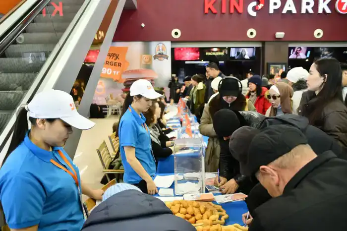 В регионе прошла ярмарка вакансий с участием более 20 ведущих предприятий, представителей малого и среднего бизнеса (7)