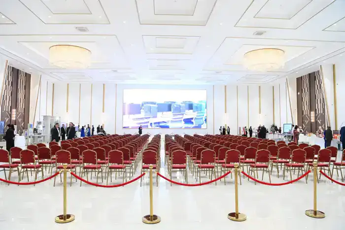 Депутаты Парламента ознакомились с работой Центра компетенций (2)