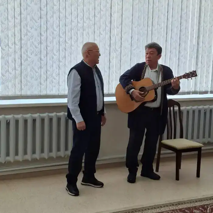 День Шанырака: столичные пенсионеры рассказали студентам о национальных традициях и дали свое благословение (2)