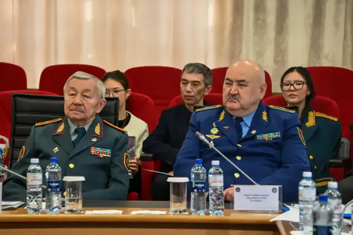 В Национальном университете обороны открыли мемориальный уголок к 125-летию генерала Шакира Джексенбаева (2)