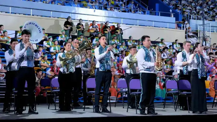 Кюй «Шернияз» и песня «Наурыз» прозвучали в исполнении 5 тысяч музыкантов в Астане (8)