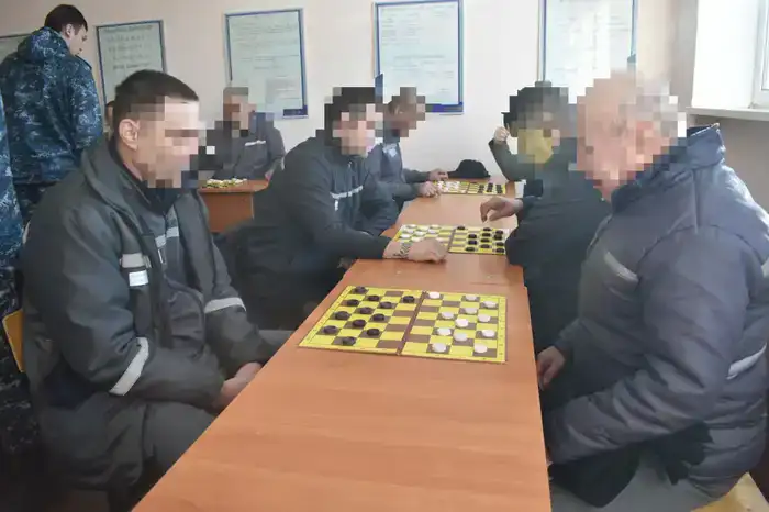 Шашечная дуэль: осужденные сражаются за медали!