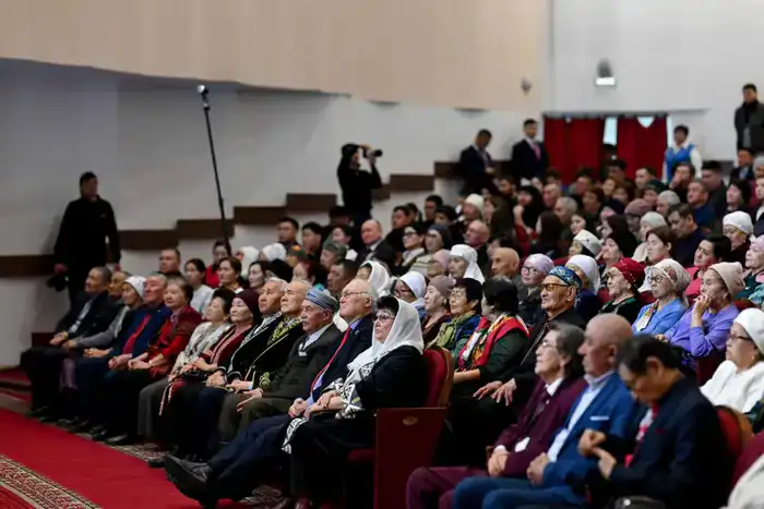 В Семее проходит республиканский командный айтыс (10)