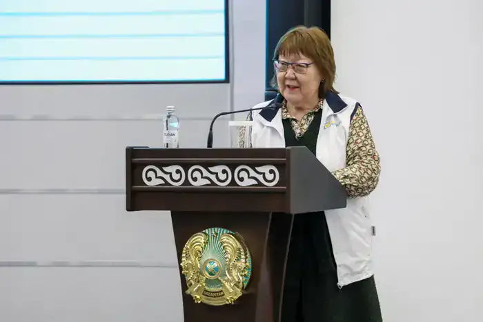 Обсуждение ключевых реформ в проекте Конституции на встрече в Министерстве промышленности и строительства Казахстана