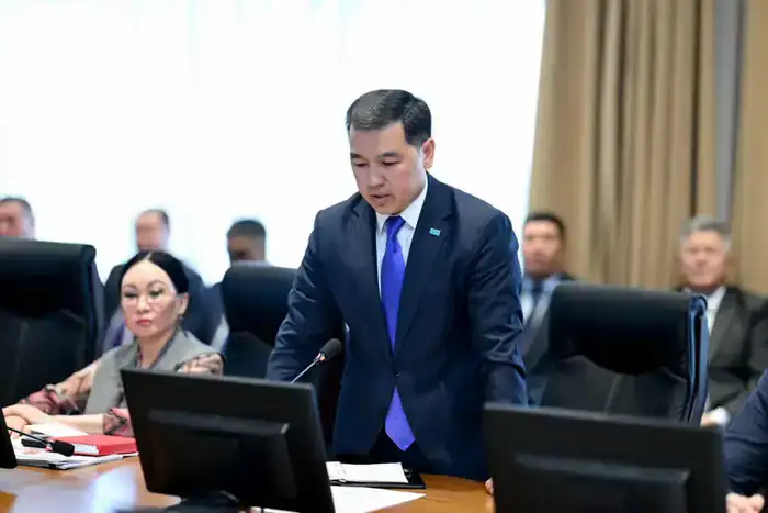 В области Абай обсудили актуальные вопросы сферы образования (3)