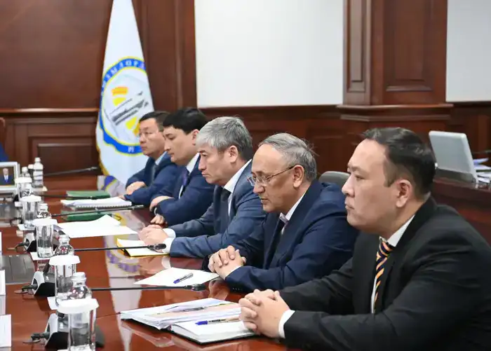 Глава региона: Коммунальные услуги в праздничные дни должны быть качественными и бесперебойными (2)