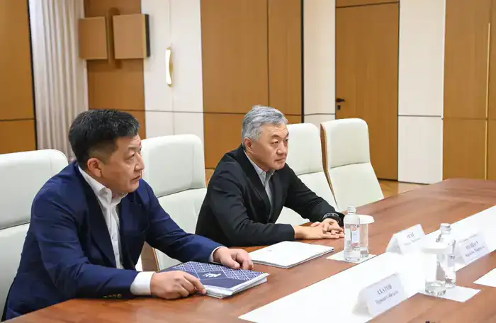 Руководитель региона встретился с представителями ТОО «AAEngieering Group» (2)