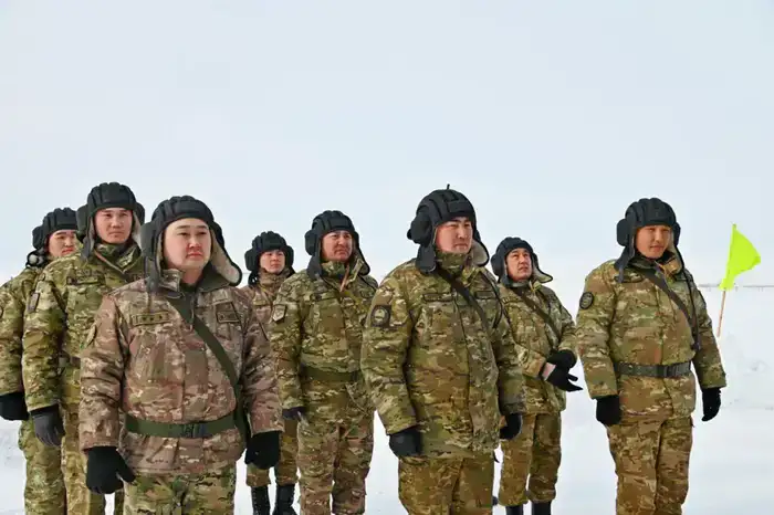 Танкисты отработали задачи по поражению целей в боевых условиях (4)