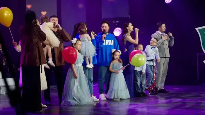 В Восточном Казахстане наградили отличившихся представительниц прекрасного пола (5)