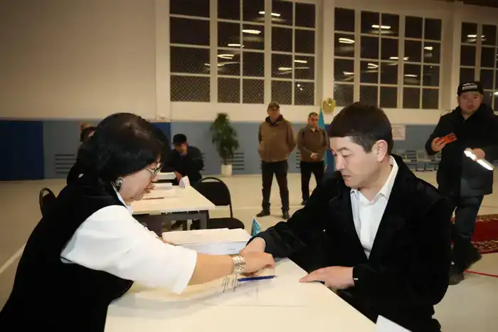 Голосование акима Мангистауской области на референдуме: шаг к изменениям в Конституции Казахстана