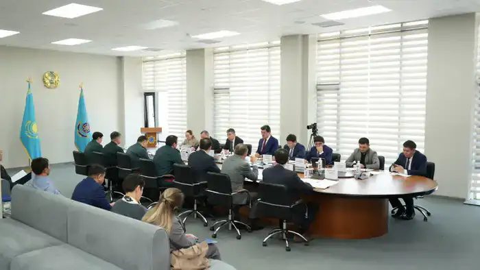 В МЧС Казахстана обсудили меры по повышению безопасности эксплуатации газовых баллонов (5)