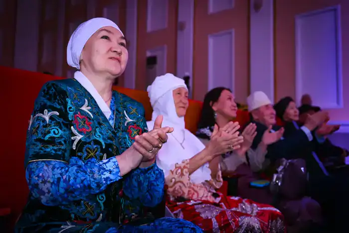 Наурызнама–2026: В Актобе проходит 24-часовой вечер жырау в рамках Дня культуры и национальных традиций (3)