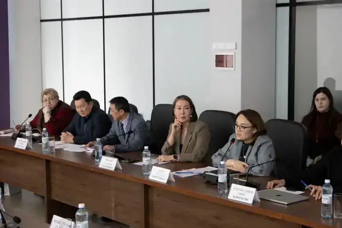 Эксперты в Алматы обсудили Конституцию и стабильность Шымкенте