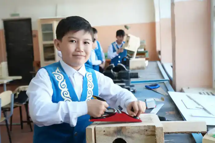 В Конаеве к празднику Наурыз прошла экологическая акция «Табиғат қанатында – Taza Life» (10)